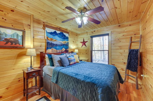 Photo 38 - Blue Ridge Log Cabin w/ Hot Tub & Game Room