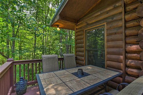 Photo 5 - Blue Ridge Log Cabin w/ Hot Tub & Game Room