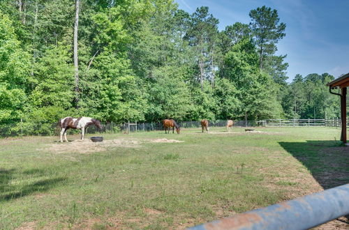 Foto 18 - Barn-style Georgia Vacation Rental - Pet Friendly