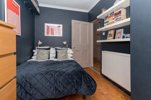 Photo 7 - Beautiful & Bright 2BD Flat - Haymarket