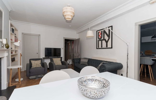 Beautiful & Bright 2BD Flat - Haymarket - Foto 21
