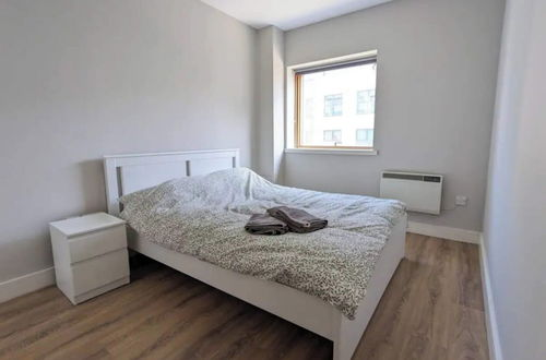 Photo 1 - Bright 2BD Flat With Private Balcony - Dublin