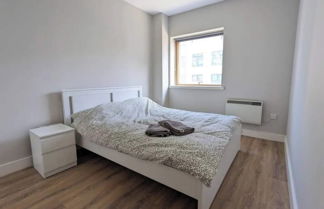 Photo 1 - Bright 2BD Flat With Private Balcony - Dublin