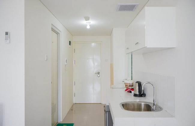 Comfy and Cozy Studio Silk Town Apartment - Photo 9