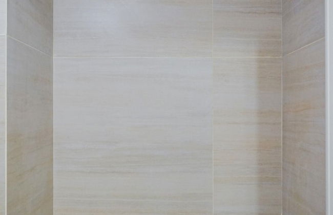 Comfy and Cozy Studio Silk Town Apartment - Photo 10