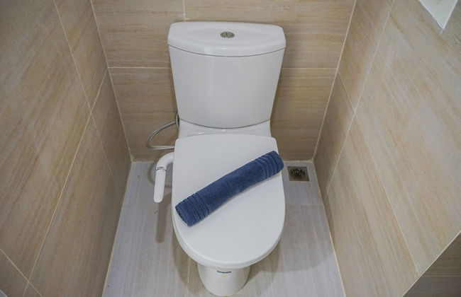 Comfy and Cozy Studio Silk Town Apartment - Photo 7