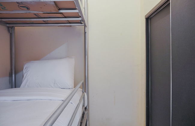 Comfortable And Combined 3Br At City Park Apartment - Photo 7