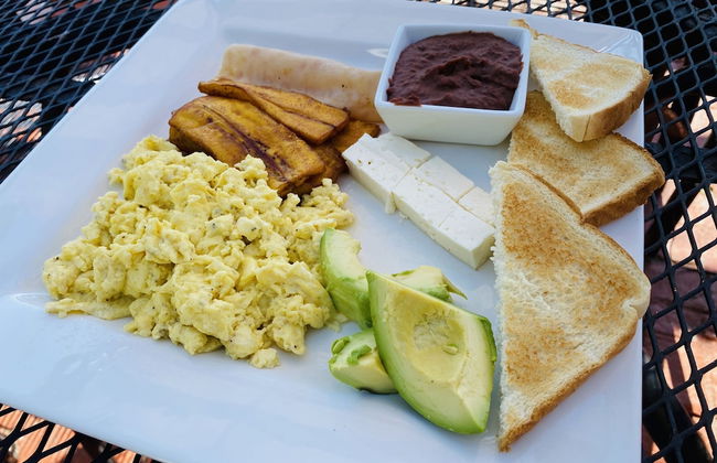 M&M Zavala Hotel and B&B - Photo 22