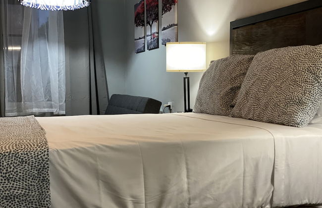 M&M Zavala Hotel and B&B - Photo 1