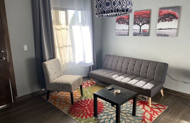 M&M Zavala Hotel and B&B - Photo 3