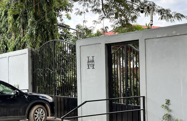 M&M Zavala Hotel and B&B - Photo 25