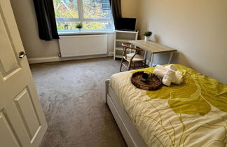 Photo 2 - 2 Bed Flat - 9-12 Mins to Central London Sleeps 4