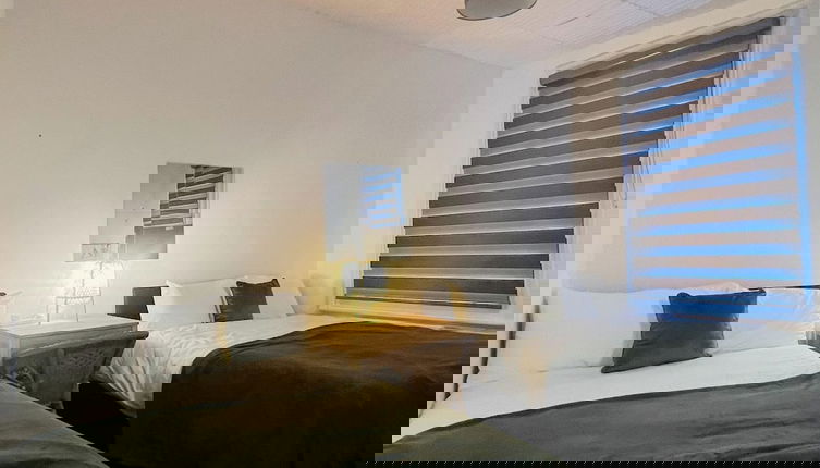 Foto 1 - Impeccable 1 Bedroom Flat in Central London