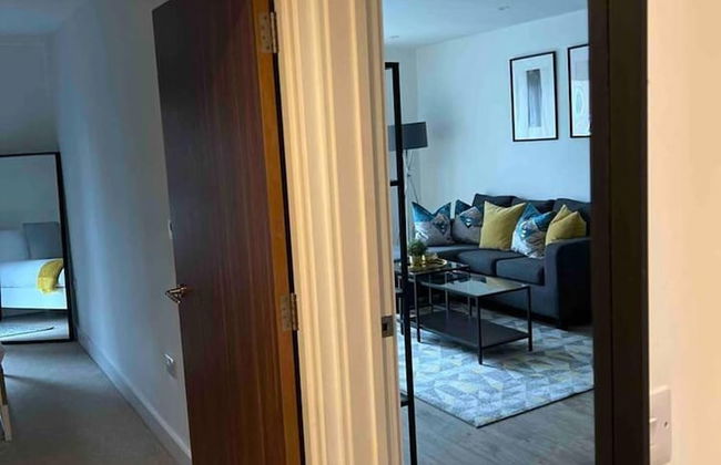 Modern 1 Bed Flat Near Station and City - Foto 30