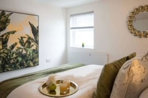 Photo 1 - 2 Bedroom Apt Leamington Spa