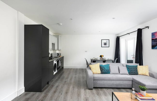 Skyvillion Vineyard Court, Enfield, 2 Bed, With Garden - Foto 1