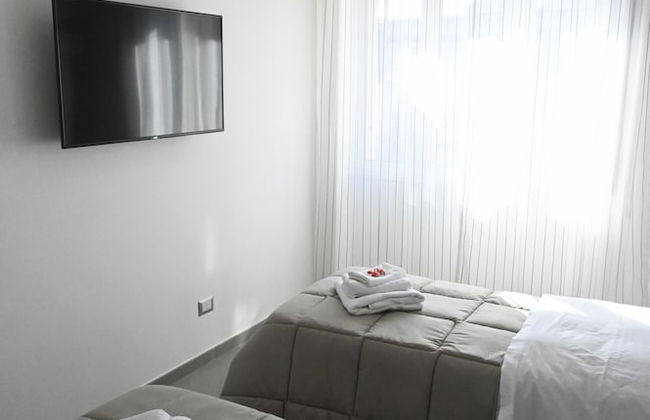 Naples Home - Photo 2
