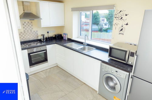 Photo 14 - 2ndhomestays-west Bromwich- 2-bedroom Maisonette