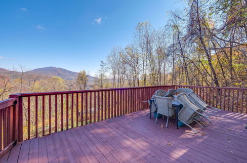 Photo 20 - Mountain-view Blue Ridge Cabin Getaway w/ Fire Pit