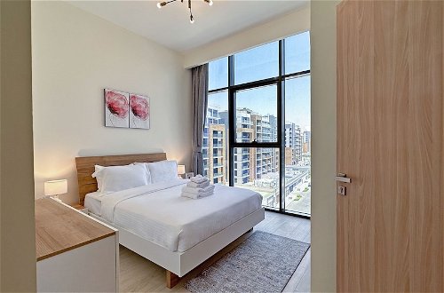 Foto 5 - Luxury StayCation - Comfy Condo With Balcony In The Heart of Meydan