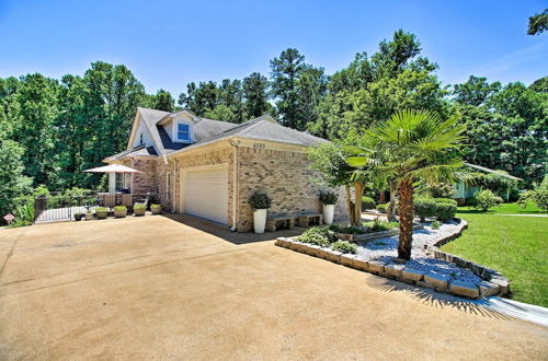 Photo 12 - Stunning Family House w/ Gas Fireplace & Patio