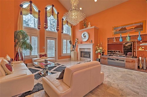 Photo 1 - Stunning Family House w/ Gas Fireplace & Patio