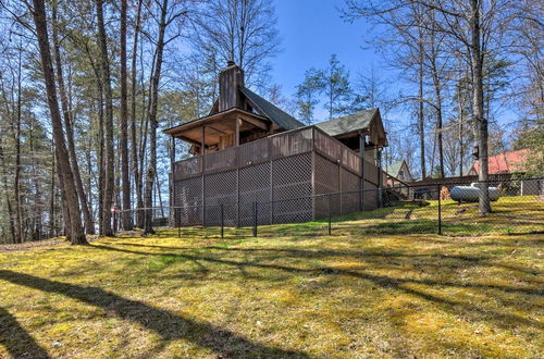 Photo 9 - Helen Cabin w/ Deck & Hot Tub < ½ Mi to Main St