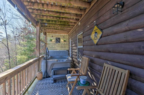 Photo 9 - Lakemont Mtn Cabin w/ Game Room & Hot Tub