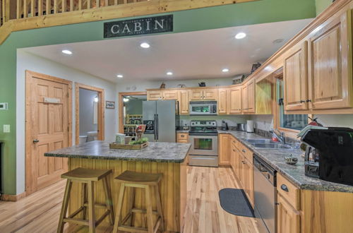 Foto 41 - Lavish Hiawassee Cabin - Great for Families