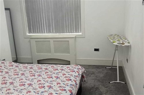 Foto 3 - Charming 2-bed Apartment in Wolverhampton