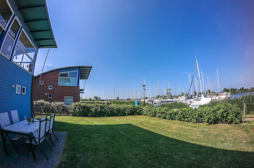 Photo 32 - 6 Pers Harbor House Nirvana on the Marina With Lake View and Sauna