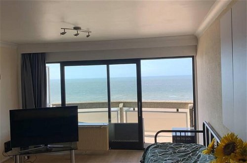 Photo 1 - Stunning 1-bed Apartment in Oostende Beach-view