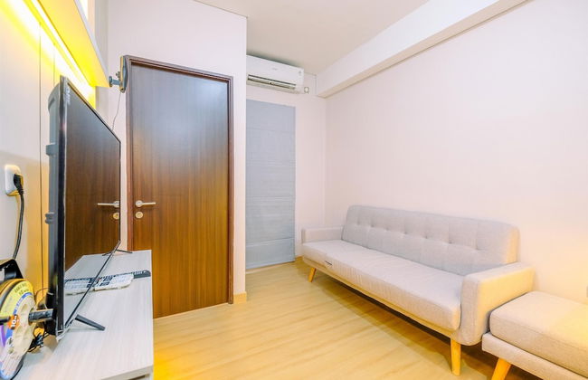 Homey And Modern Look 2Br Transpark Cibubur Apartment - Foto 15