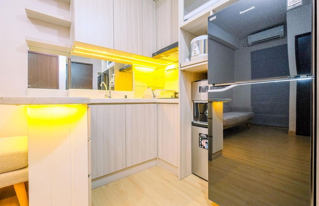 Homey And Modern Look 2Br Transpark Cibubur Apartment - Foto 11