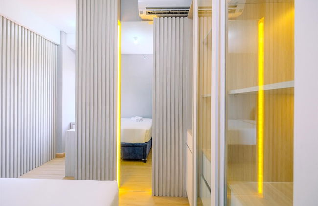 Homey And Modern Look 2Br Transpark Cibubur Apartment - Foto 6