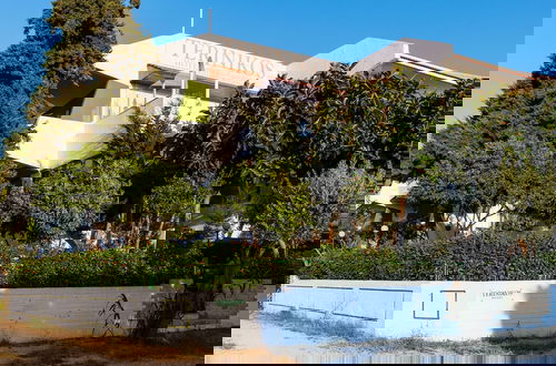 Foto 50 - Terinikos