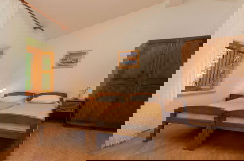 Foto 3 - Rural Villa With Swimming Pool