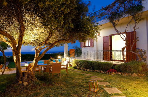 Foto 18 - Lily's cottage, secluded, sea view villa with private pool and gardens. 1062101