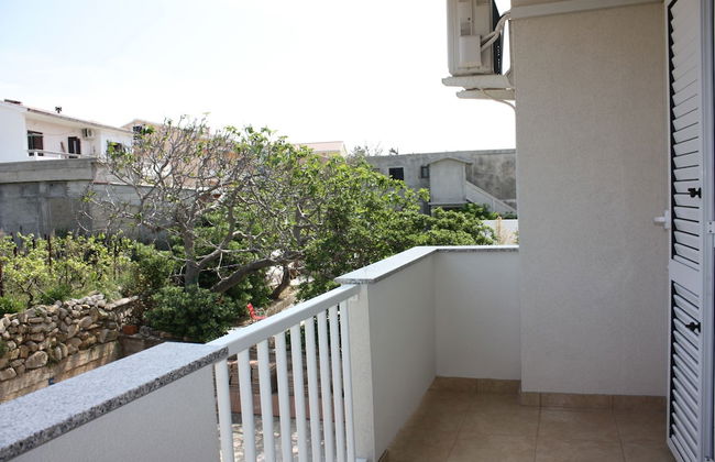 Apartments Miki Pag - Photo 25
