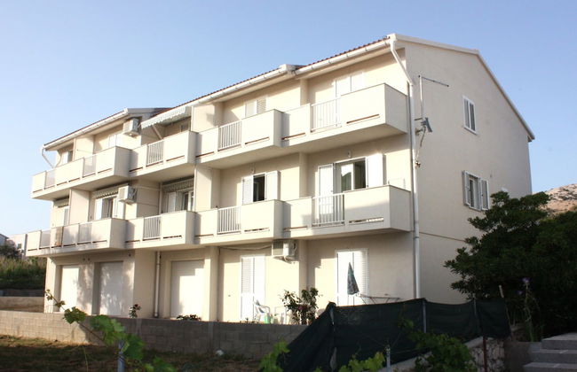 Apartments Miki Pag - Photo 1