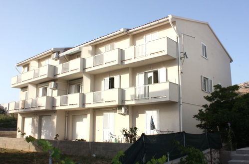 Photo 1 - Apartments Miki Pag