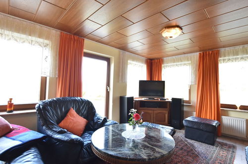 Photo 14 - Charming Apartment in Pugholz Near Sea