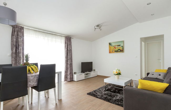 Beautiful Apartment in Between Split and Trogir - Foto 20