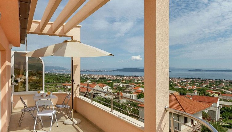 Foto 1 - Beautiful Apartment in Between Split and Trogir