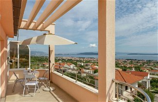 Foto 1 - Beautiful Apartment in Between Split and Trogir