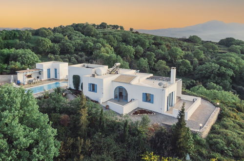 Photo 29 - Villa Bella With Swimming Pool, Rethymno, Crete