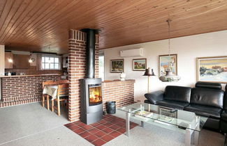 Photo 2 - 6 Person Holiday Home in Blavand