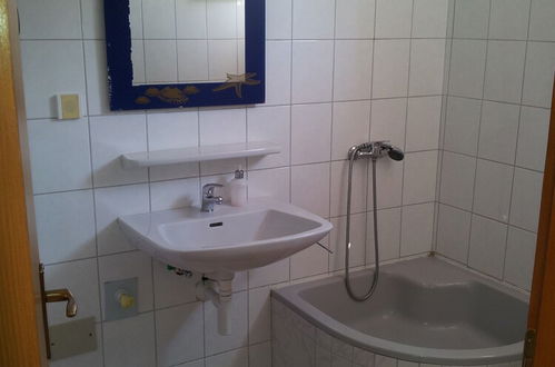 Photo 5 - Apartment Ivo With 1 Bedroom, in Omisalj