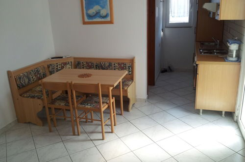 Photo 4 - Apartment Ivo With 1 Bedroom, in Omisalj