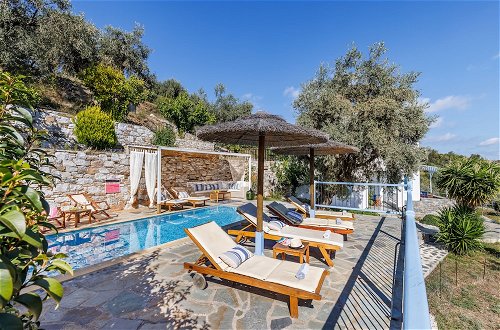 Photo 19 - Villa Avaton With Magnificent sea View and Skopelos Town